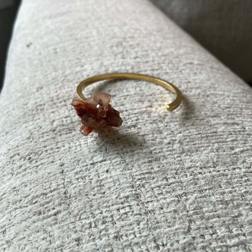 Concerto no. 1 bracelet with argonite stone